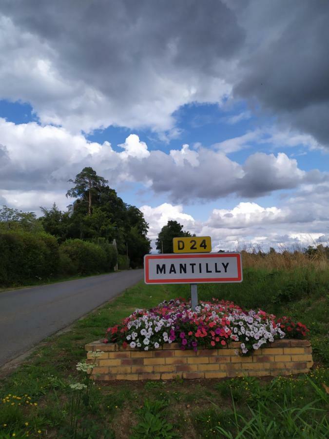 Отель L'Attrape Coeurs Mantilly Экстерьер фото